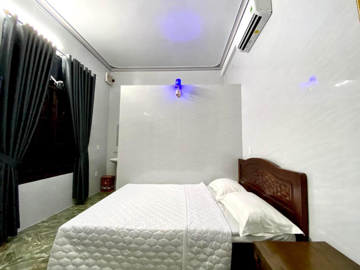 Nha Nghi Duy Tan Motel 140 Nguyen Du 0353007568 Куанг Нгай Екстериор снимка
