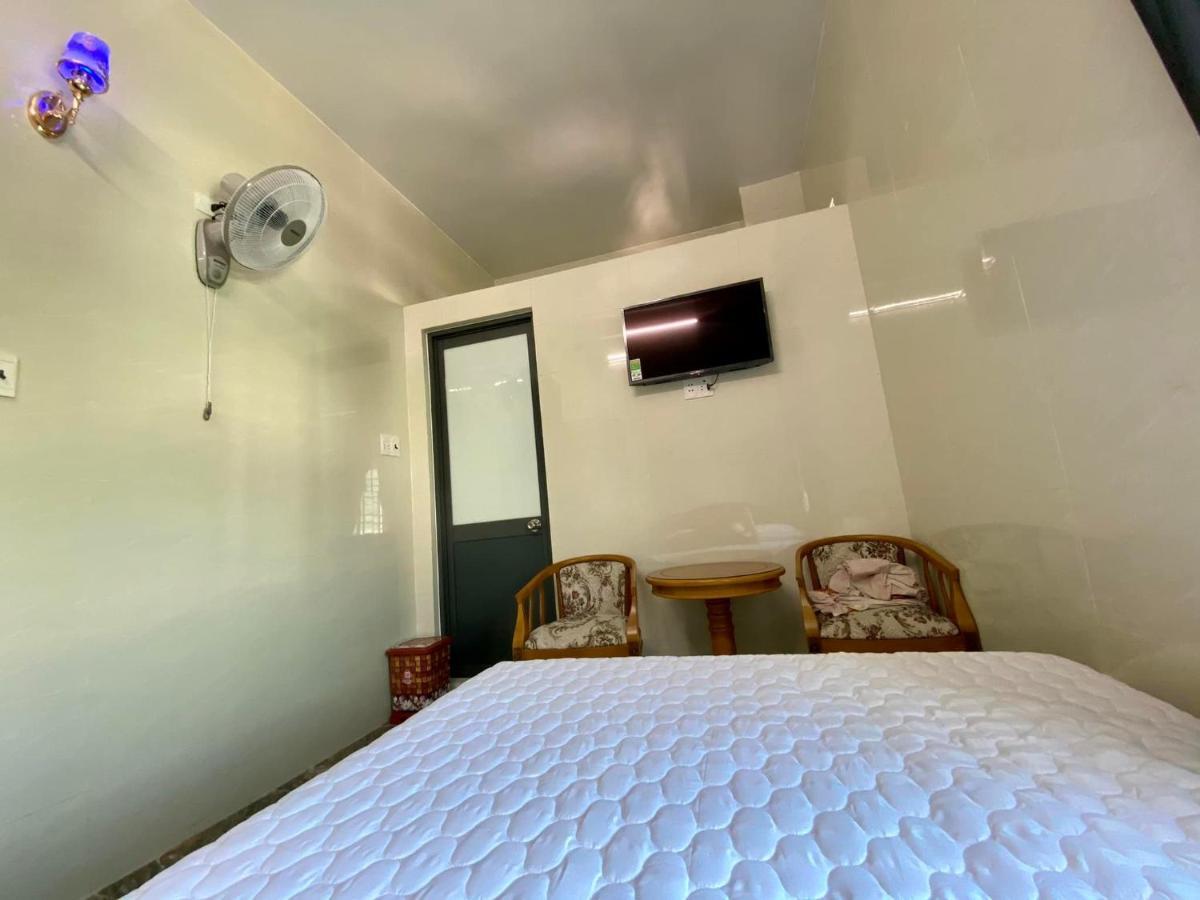 Nha Nghi Duy Tan Motel 140 Nguyen Du 0353007568 Куанг Нгай Екстериор снимка