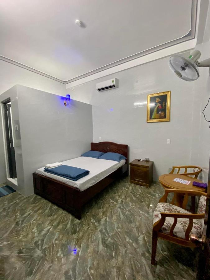 Nha Nghi Duy Tan Motel 140 Nguyen Du 0353007568 Куанг Нгай Екстериор снимка