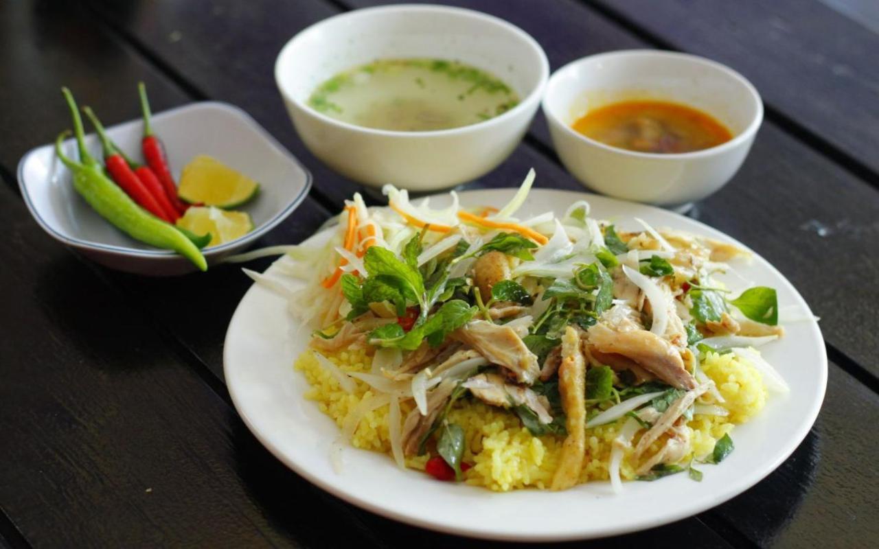 Nha Nghi Duy Tan Motel 140 Nguyen Du 0353007568 Куанг Нгай Екстериор снимка